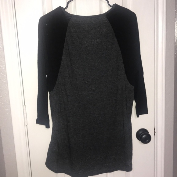 EUC Size L Large Maurice’s Baseball Screen Tee - Picture 5 of 5